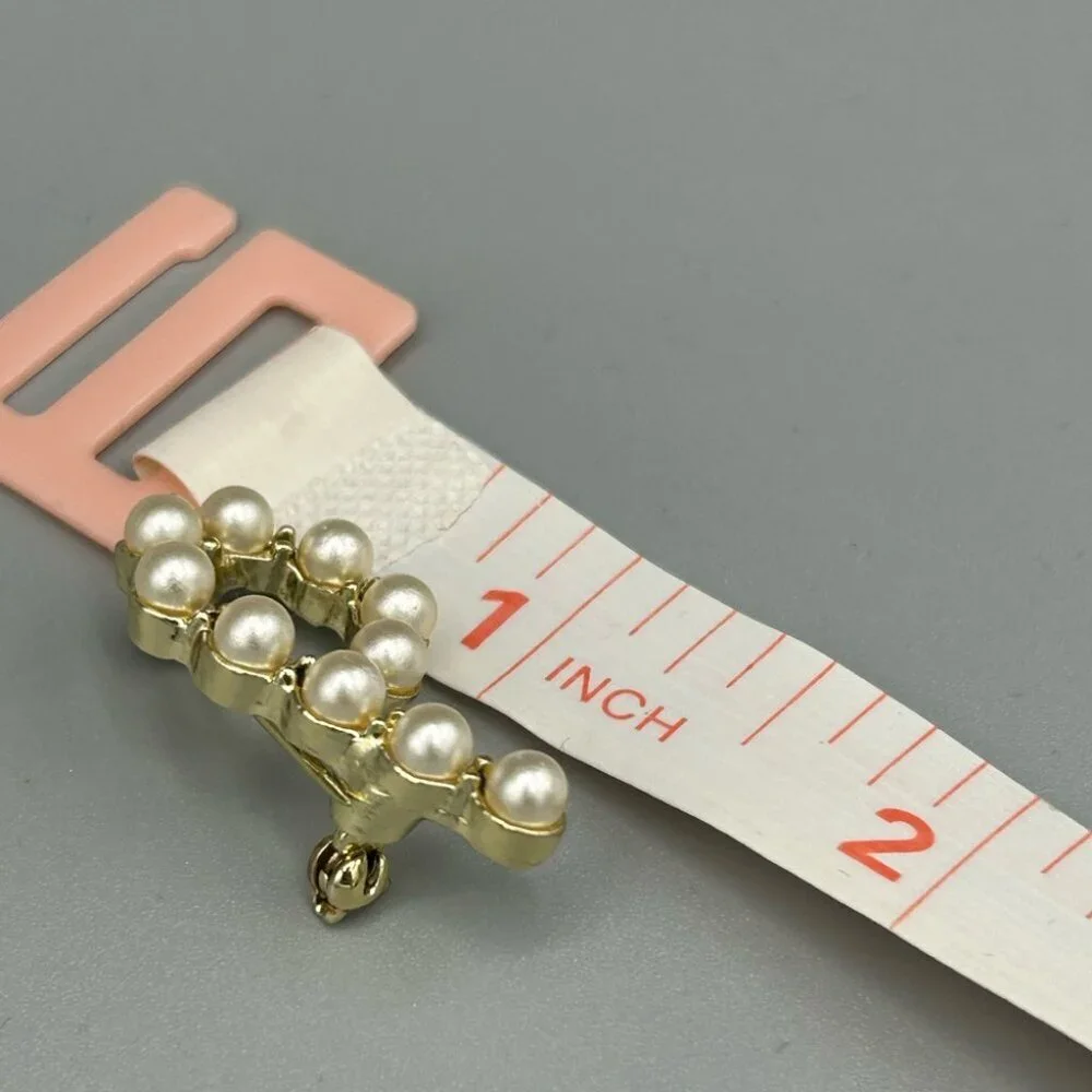 Vintage Faux Pearl Wreath Brooch Gold Tone Circle Dangle Pin Classic